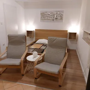 https://apartman-viktoria-rabac.in-istria.net