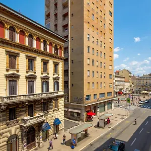 https://apartment-nest-in-1.primorje-gorskikotar.com